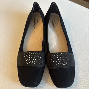 Trotters Samantha T1812-101 Slip On Flats Loafers Women Shoes 7.0 M, Black Suede